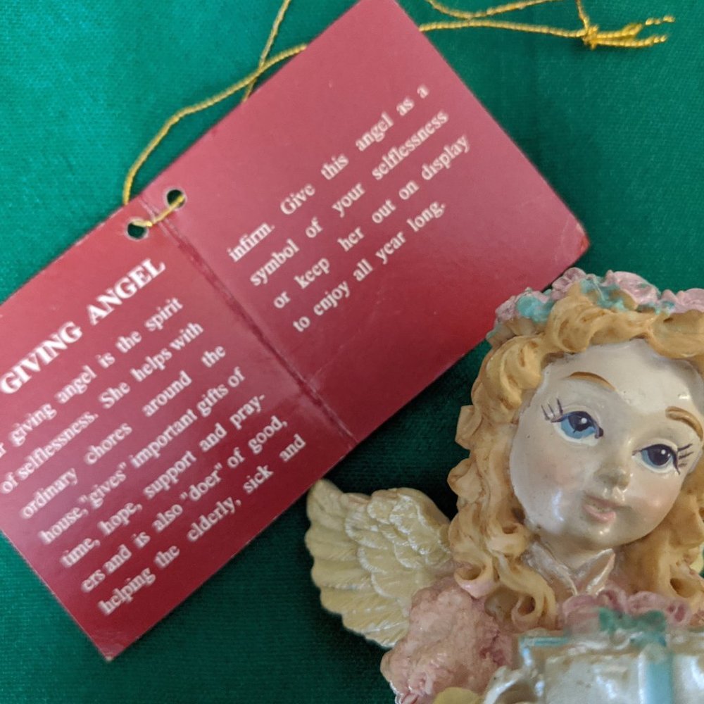 House of Lloyd "The Giving Angel" Figurine - Picture 13 of 15